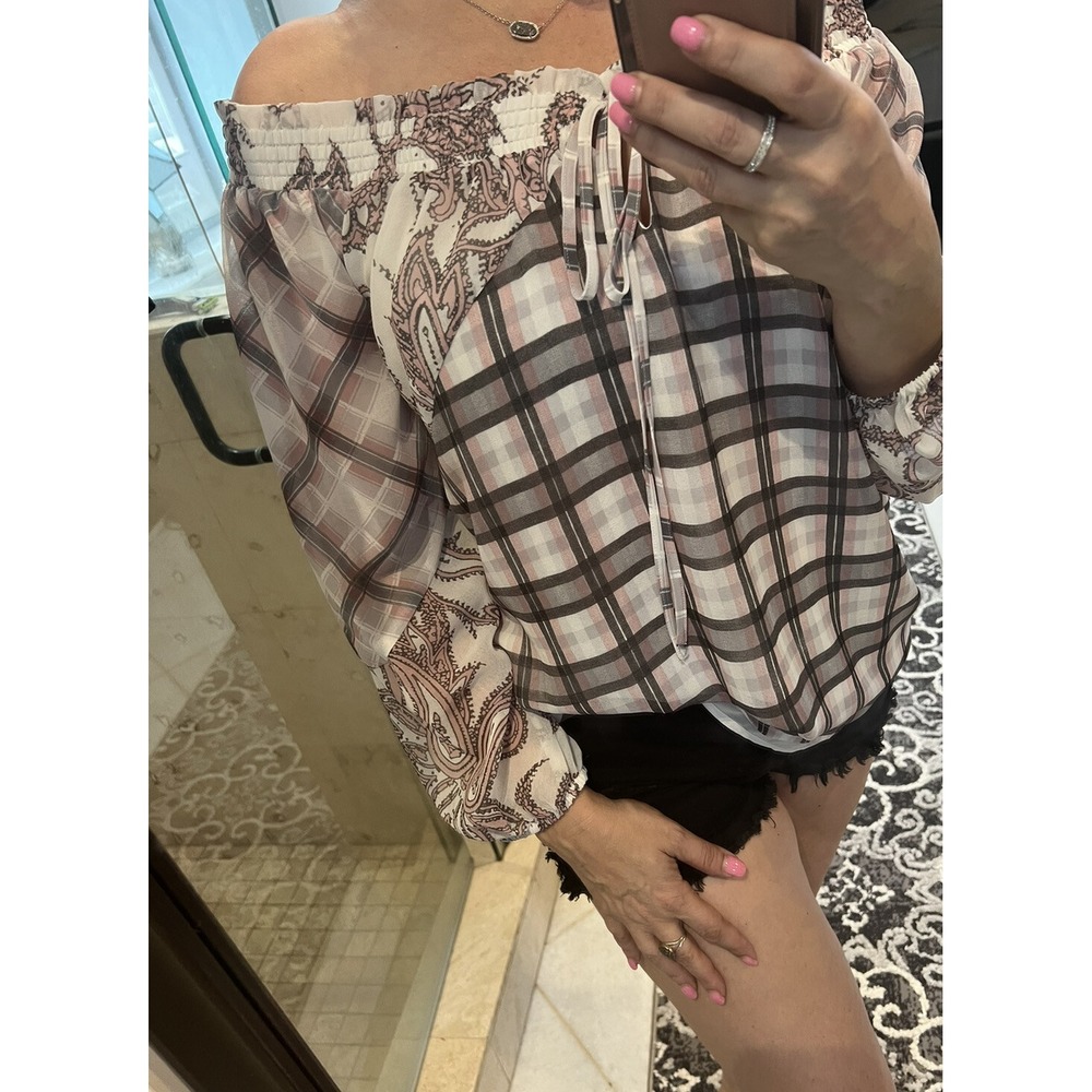 New Chiffon LOFT Petite Smocked  Floral Print Off Shoulder Top Size Pink White M